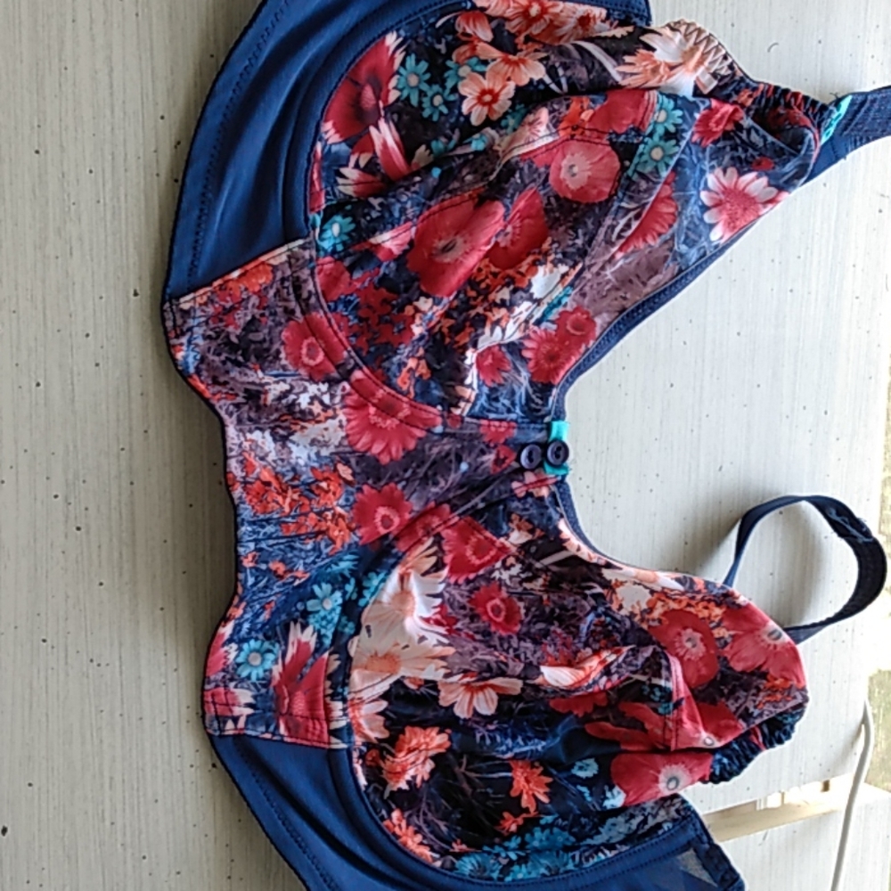 Women's Elomi bra